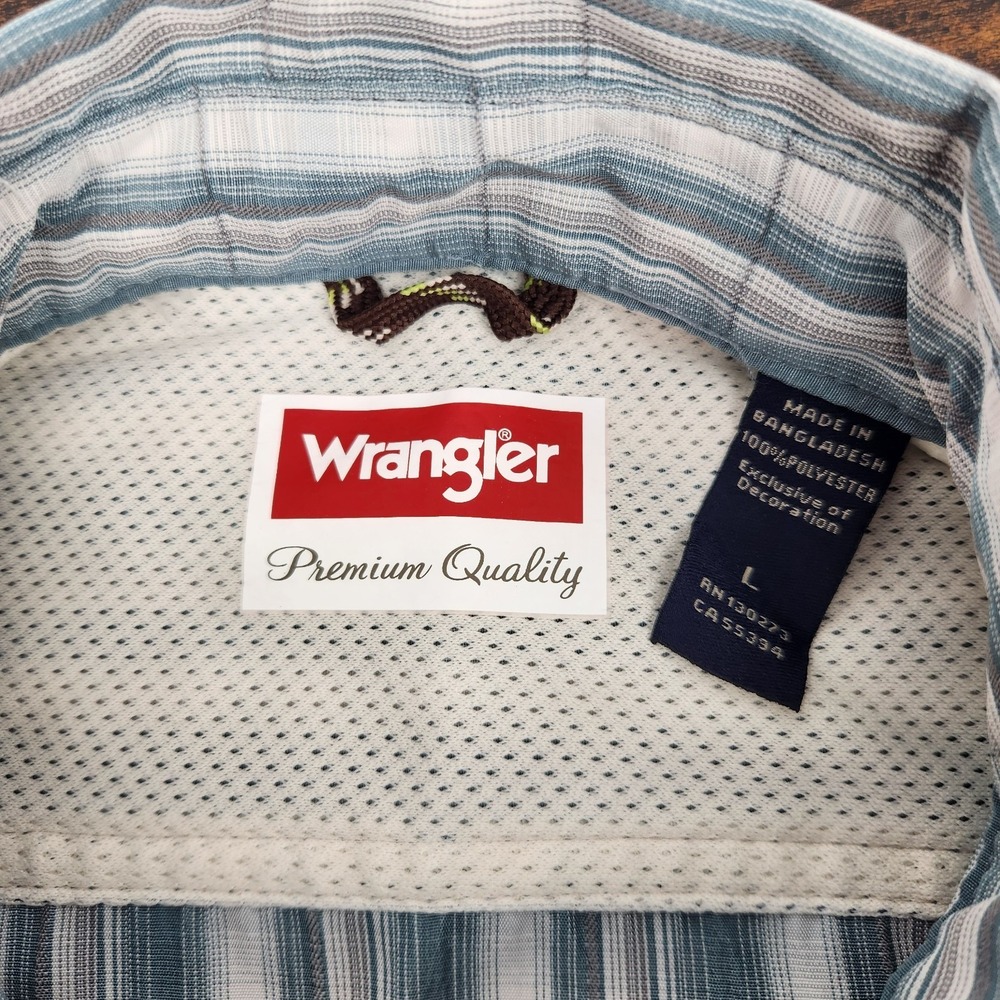 Wrangler Men's Blue White Striped Plaid Utility Fishing Shirt Short Sleeve Sz L - Picture 4 of 7